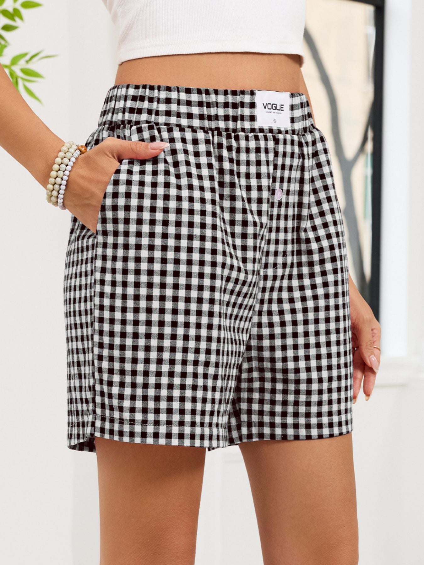 b8253d25-419f-463f-b036-539f57952e10-Max